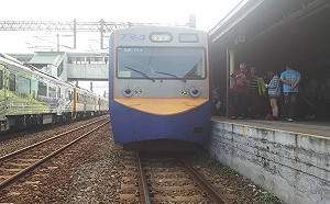 快訊》台鐵死傷事故！新竹發生旅客墜落月台遭撞