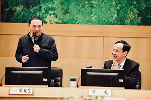 最後一場市政會議 侯友宜幽默向朱喊話「你讓我失業了」