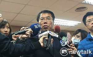 怕民調結果等太久 黃偉哲：請黨中央多買幾台燒錄機