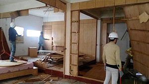 扯！用木板隔24間套雅房 拆除大隊祭鐵腕全拆除