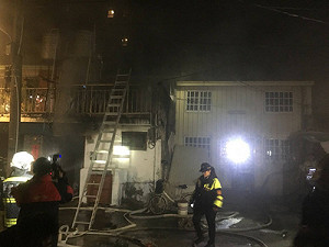 中市透天住宅深夜火警  一女子受困2樓  送醫後不治