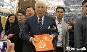 阿輝伯的一生》 系列1：李登輝的桂冠「民主先生」