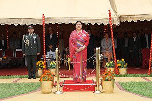 國會優勢KO對手  尼泊爾首位女總統連任成功