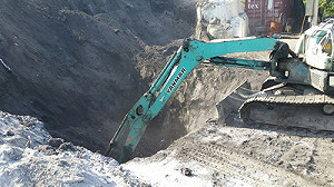 污泥廢棄物製混凝土 環保業者非法填地