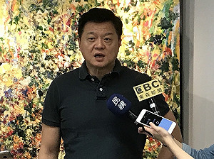 批市府行政不中立 周錫瑋：朱立倫市長出來​管一管