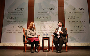 口譯哥趙怡翔駐美  葛來儀繼AIT官員後  留言相挺