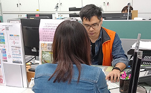 主計總處：9月經常性薪資4萬1845元 年增1.72%