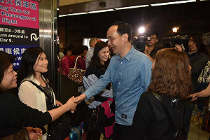 助花蓮拼觀光 蔡英文朱立倫親自帶頭做了這件事