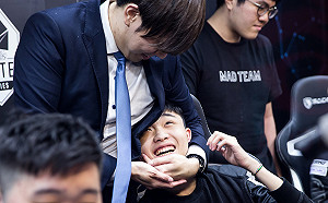 《英雄聯盟》MAD關鍵逆轉勝  教練GreenTea：小朋友做到了！