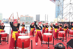 太鼓陣轟天震地！ 基隆童話藝術城熱鬧登場