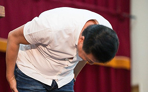 初選鞠躬認輸！周錫瑋：要做有三度的人