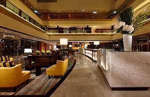 六福皇宮熄燈盼止血  股價挫跌逾5%