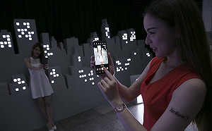 懂得自己學習！ASUS首款AI手機問世