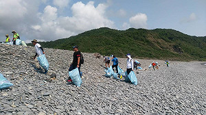 淨灘清出500公斤垃圾！旭海觀音自然保留區變乾淨