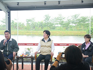 回嗆管中閔也引九陽真經　賴揆：我自一口真氣足