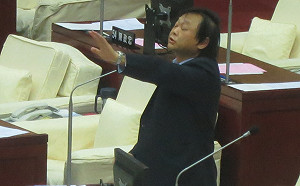 綠分手柯P又要徵詢？王世堅：怪怪的  蒼生問完問鬼神嗎？