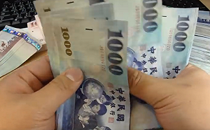 去年虧損達423億  勞保局: 平均每戶虧3700元