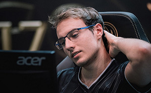 《英雄聯盟》裸身打訓練賽？Perkz：隊友可以看但不能摸