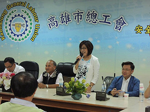 高雄五一反剝削 勞團拜會藍綠反映勞工心聲