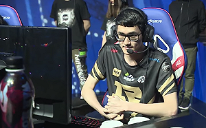 《英雄聯盟》第一局先放掉？RNG教練說詞惹議