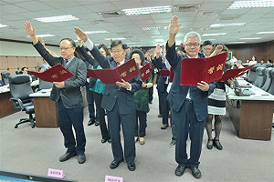 點名農發基金肥貓跑選舉?  藍委爆料蔡復進追加鉅款替綠輔選