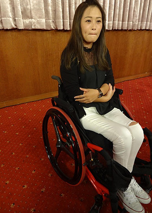 勿帶仇恨過日子 高雄氣爆半癱陳姿予用輪椅挑戰全馬