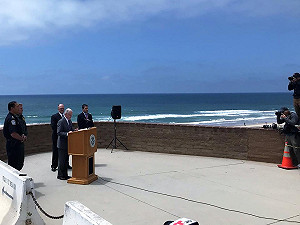 非法入境零容忍  美司法部長警告拆散偷渡家庭