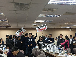 軍改進入逐條審查  朝野將戰到午夜12點