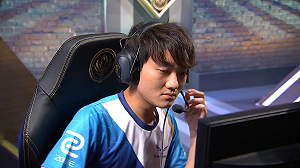 英雄聯盟季中賽》先下一城！ 閃電狼奪開門紅