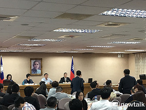 立院續審軍人年改 「私校條款」保留送協商