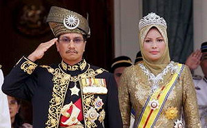 修憲削王權 馬哈地與大馬王室關係尷尬