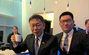 柯P談大巨蛋 童仲彥台扯小小蛋護航性專區