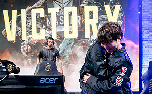 英雄聯盟季中賽》小組賽雙殺韓國KZ！閃電狼完美配合奪勝