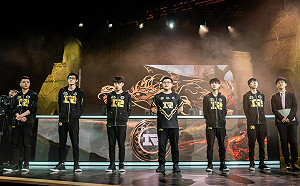 英雄聯盟季中賽》RNG直落三橫掃地主隊 率先闖進冠軍戰