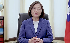 重申兩岸「維持現狀」 蔡英文：但不會在壓力下屈服