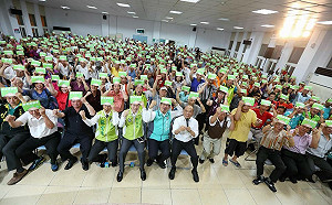 蘇貞昌不累！連「衝」三天市政說明會人氣旺