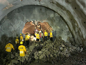 蘇花改中仁隧道貫通 距蘇花改全線通車僅剩330公尺