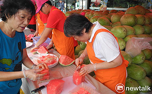 推廣本土農產！花蓮縣果豔西瓜直送板橋銷售3天