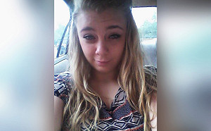 吸毒自挖眼球 妙齡女子學習適應失明