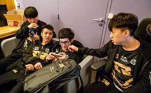 《英雄聯盟》RNG將錄製綜藝節目 遭粉絲譏稱：想紅想瘋了