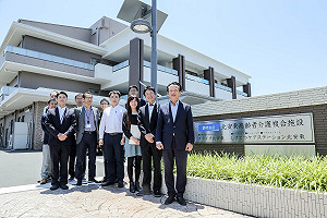 打造完善長照環境 翁章梁赴日參訪高齡者照護中心