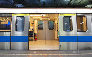 背包前背、別低頭！北捷16日起溫馨叮嚀