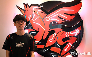 電競戰亞運》點將錄：斷腿賊王Roger羅晟原出戰《爐石戰記》