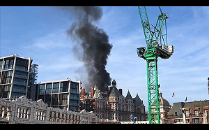 115年老店剛整修過  倫敦文華東方失火幸未釀傷亡