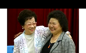 總統府：陳菊拜會呂秀蓮  互動氣氛融洽  還共進午餐