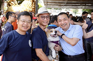 綠營議員在場 cue年輕幕僚  侯友宜：你可不要把我帶壞唷