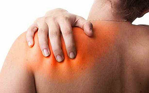 肩頸痠痛照紅外線燈有效？食藥署：這幾件事要注意