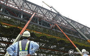 台灣飛機維修公司新二機棚廠今上樑 搶攻亞洲飛機維修市場