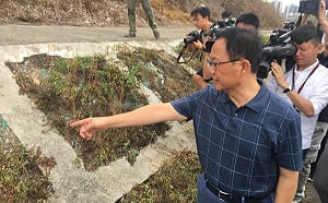 丁守中提剷平內湖垃圾山 柯市府拉「馬郝」還擊