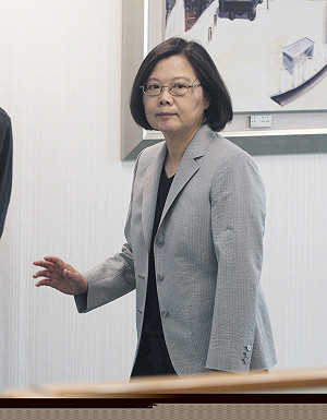 一期稻盛產價格下跌 蔡英文要求農糧署下鄉瞭解